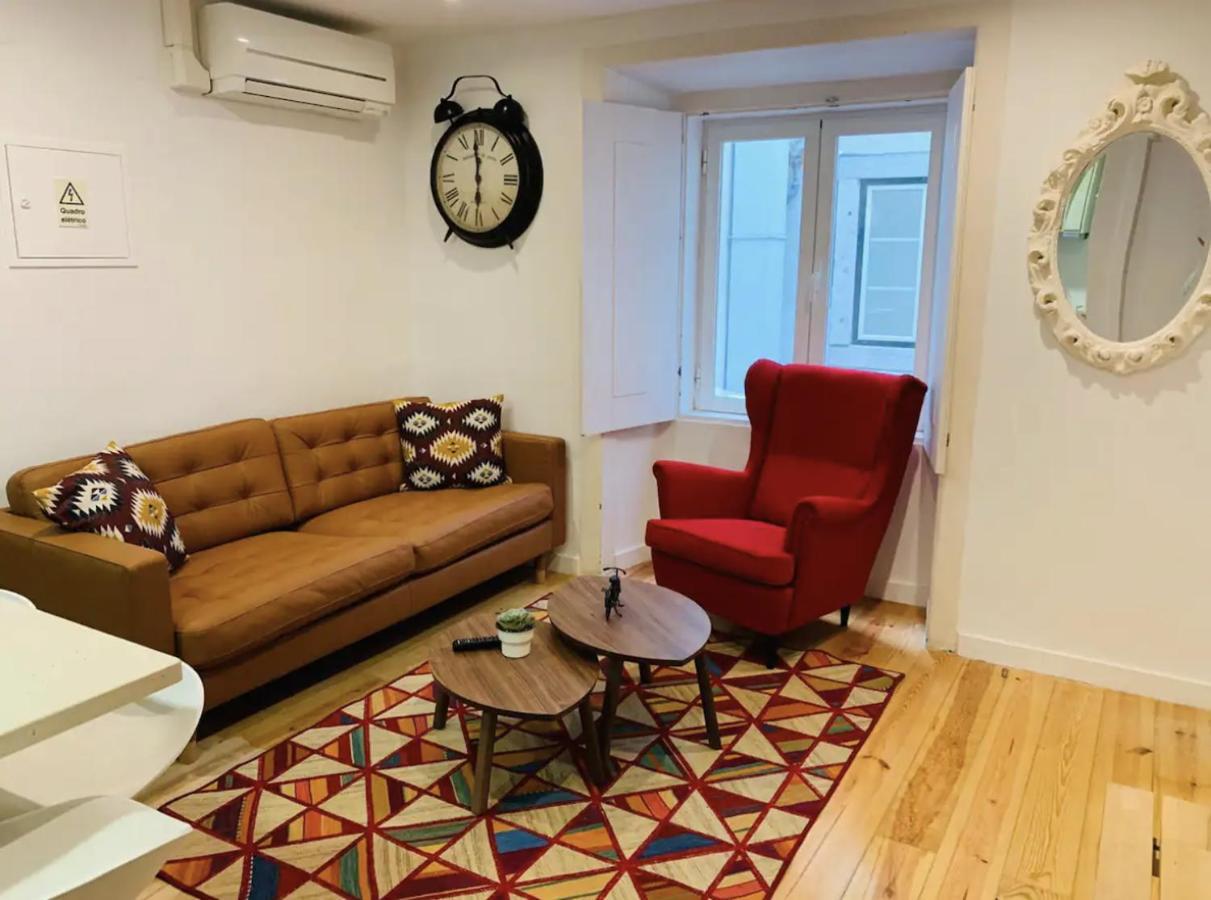 Chiado/Bairro Alto 2 Bedroom Apartment Lisbona Esterno foto